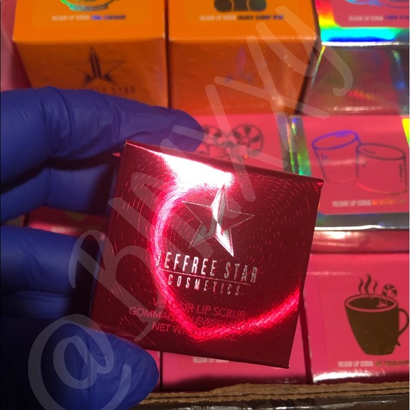 Jeffree Star Cherry Soda Velour Lip Scrub 💋 - Picture 6 of 14